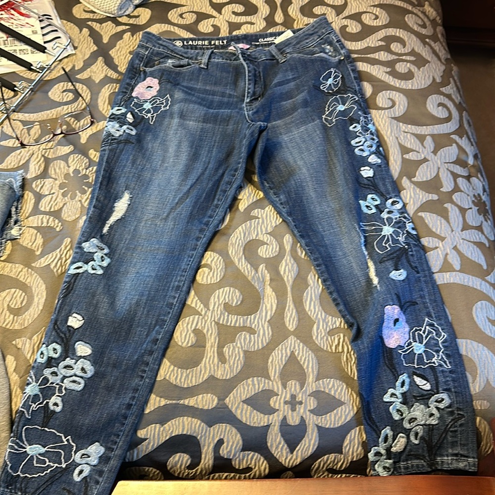 Laurie Felt Embroidered Jeans